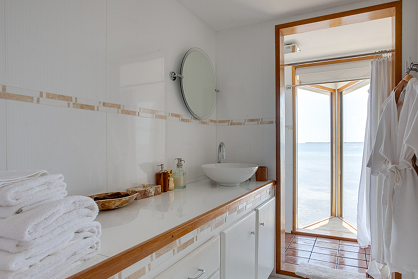 Villa Bathroom