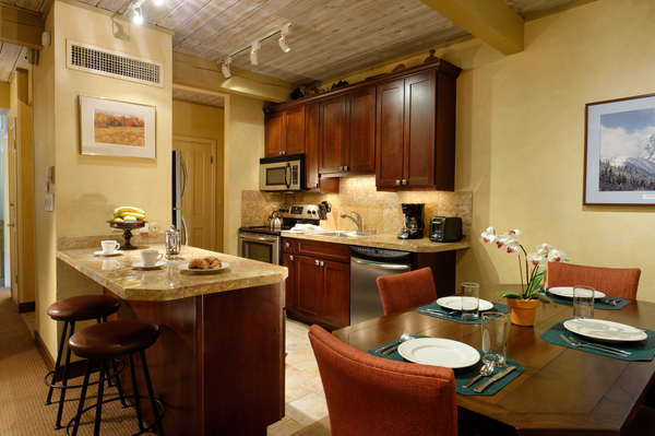 One-Bedroom Kitchen/Dining Area