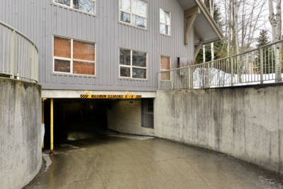 Aspens lodge: Garage entry (clearance 6 feet / 6 inches)