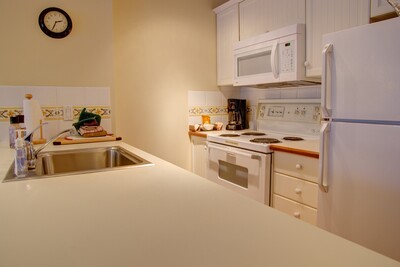 Fully equipped kitchen