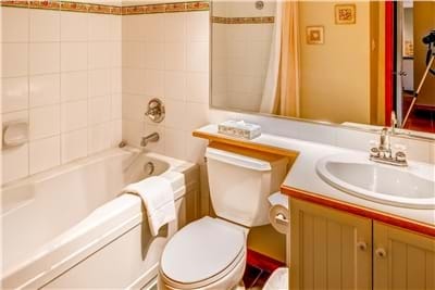 Master Ensuite Bathroom
