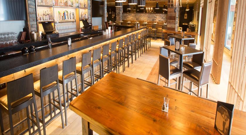 Prestons Bar at the Killington Grand Hotel