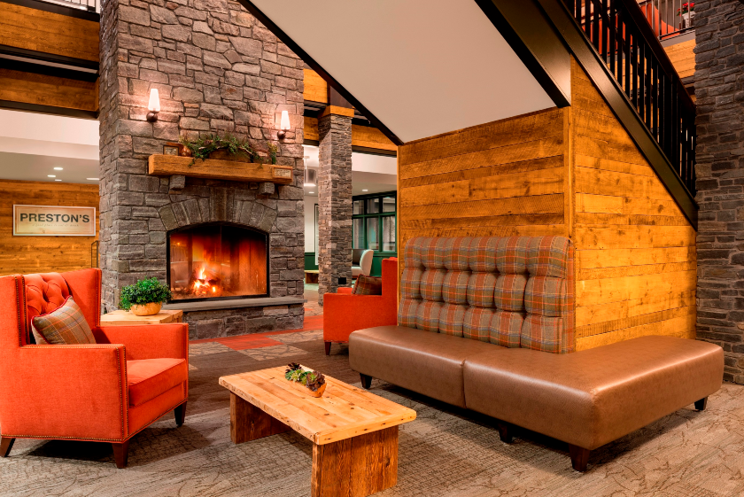 Grand Hotel fireplace sitting area