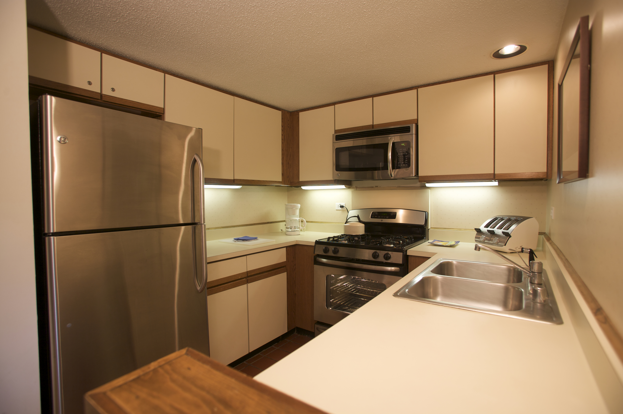 Sunrise Kitchen (Sample - Varies by Unit)