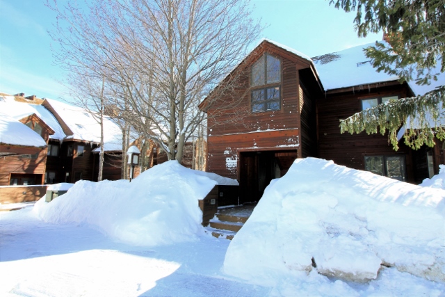 Highridge Condominiums