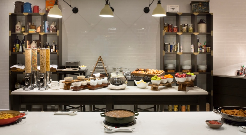 Le Comptoir buffet petit déjeuner