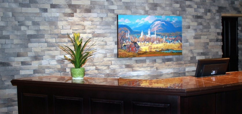 La réception - The front desk.