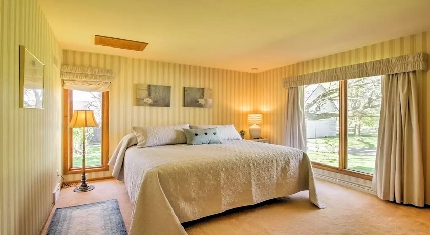 Brentwood King Bedroom