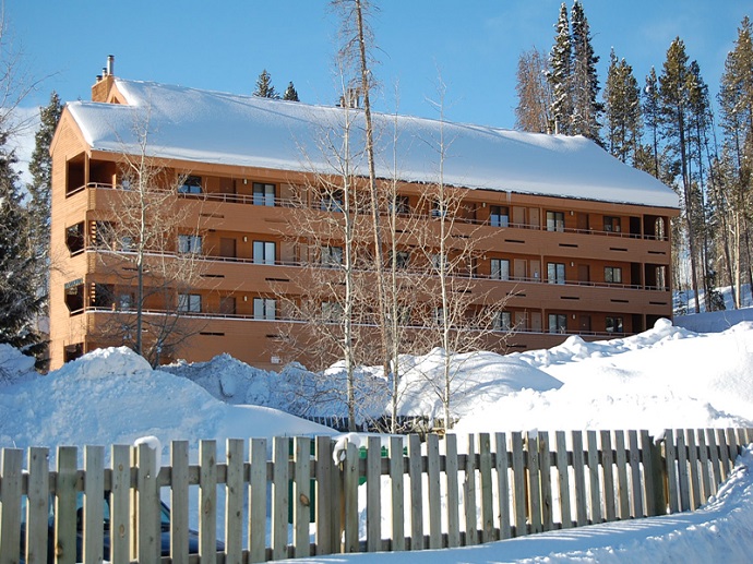 Braidwood Condo Winter Exterior