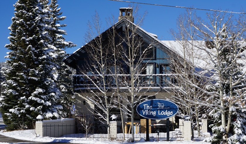 The Viking Lodge-Winter Exterior