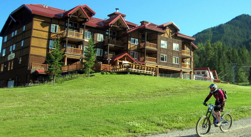Cornerstone Lodge at Fernie Alpine Resort