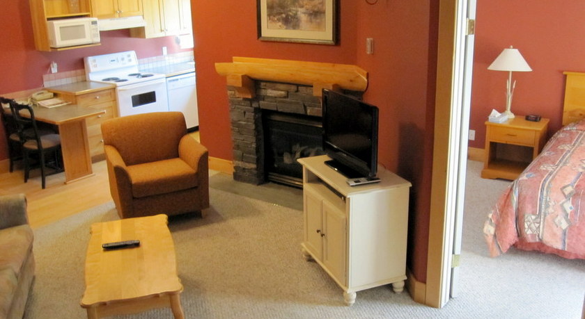 Cornerstone Lodge at Fernie Alpine Resort