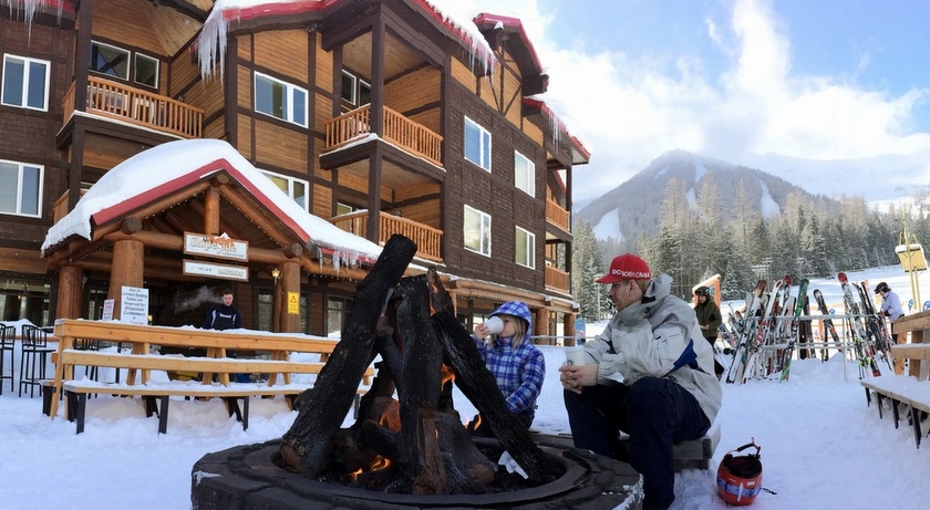  Cornerstone Lodge at Fernie Alpine Resort
