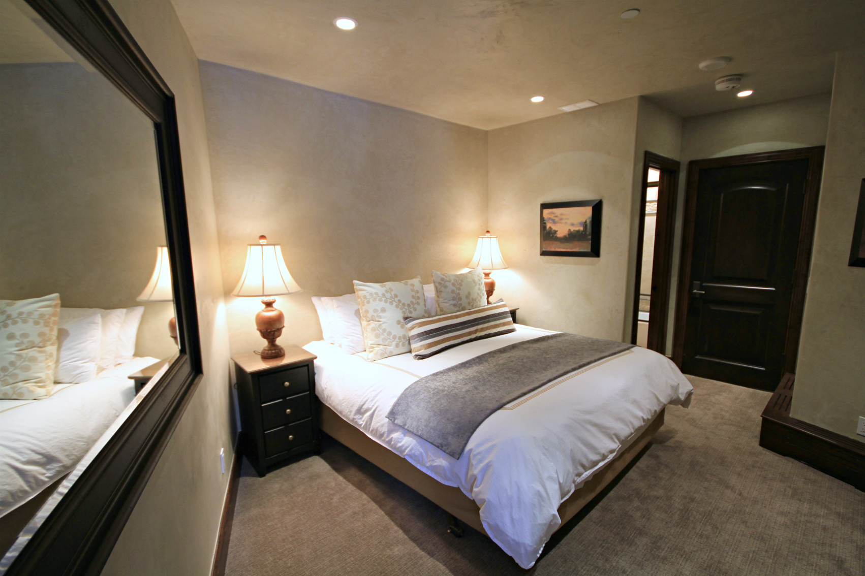 Woodrun Place Bedroom