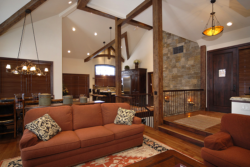 Woodrun Place Residence Living Room