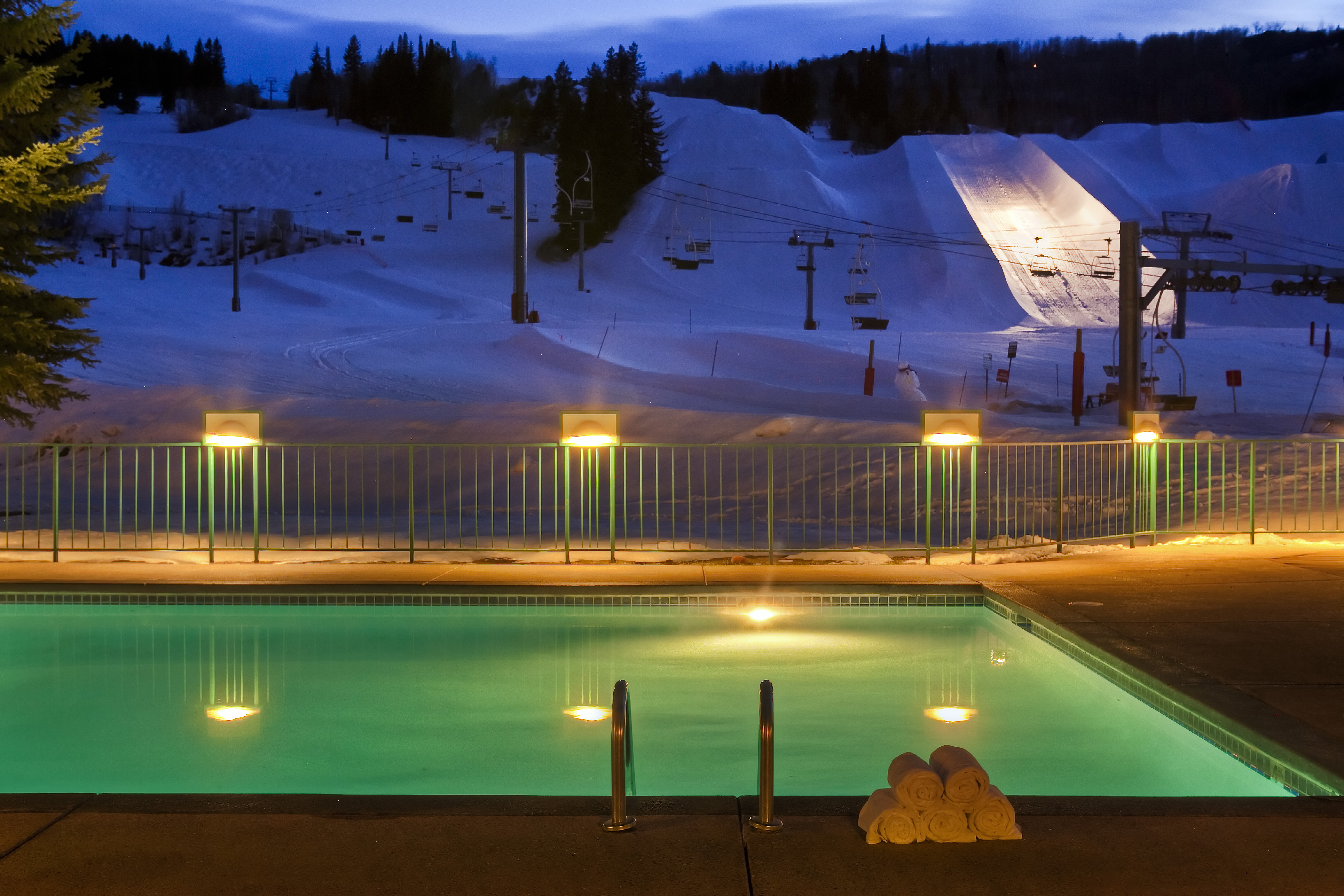 Inn at Aspen - Outdoor Pool