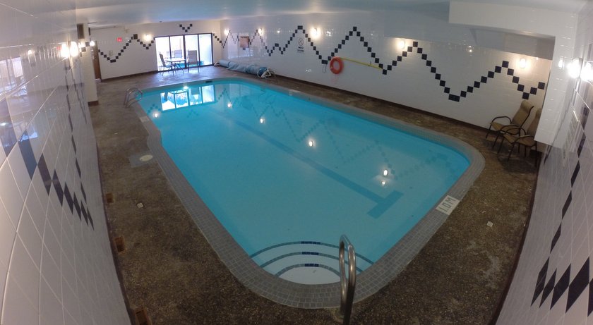 The Griz Inn, Fernie BC  Indoor Pool