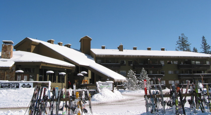 Griz Inn at Fernie Alpine Resort