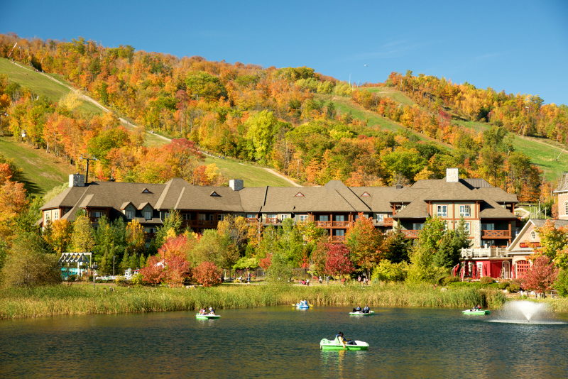 Weider Lodging in Fall