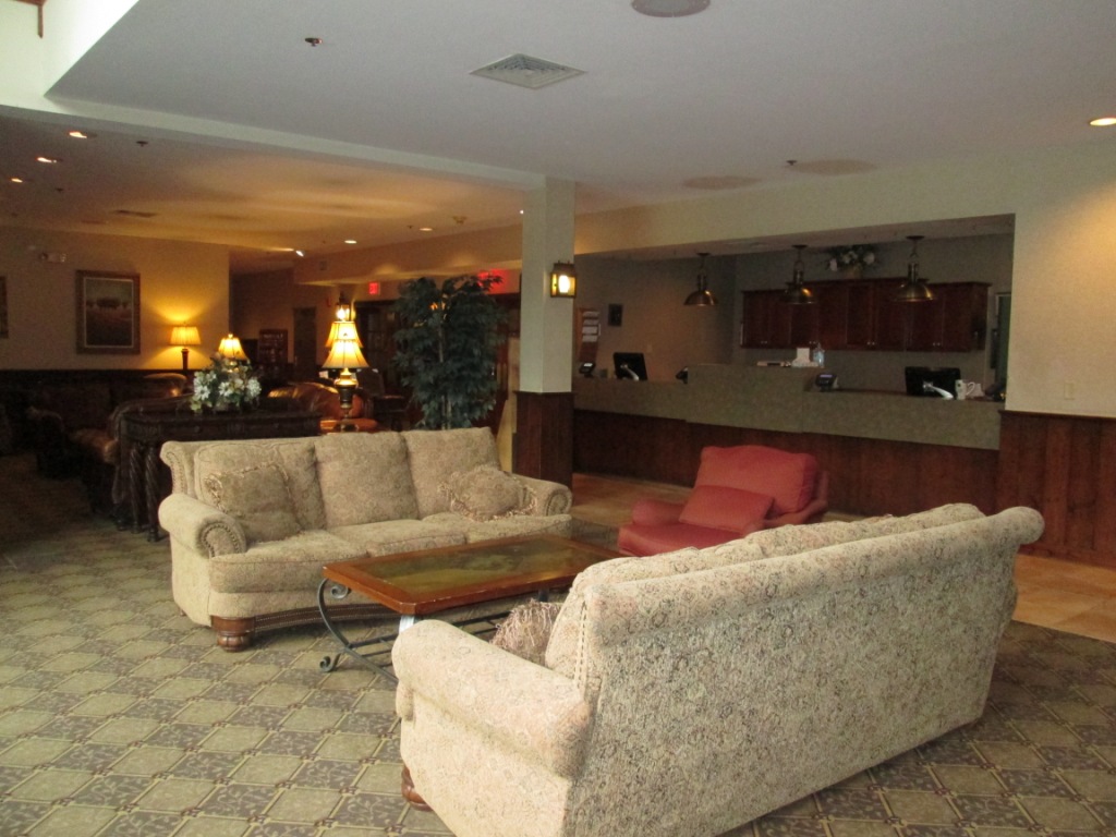 Country Inn Lobby/ Resort Check-in