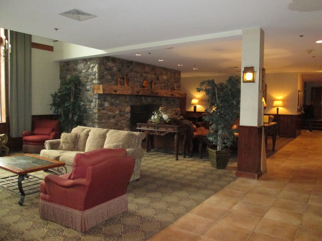 Country Inn Lobby/ Resort Check-in