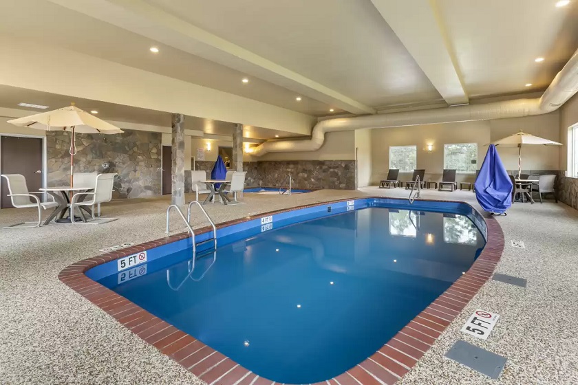 Comfort Inn and Suites Hill City SD