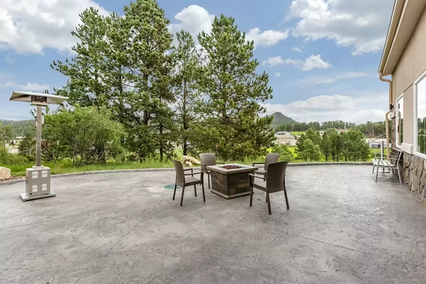 Comfort Inn and Suites Hill City SD