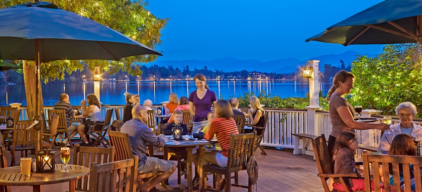 Outdoor dining at the Cottage Cafe