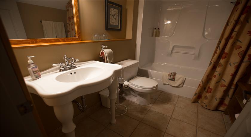 All bathrooms have heated floors