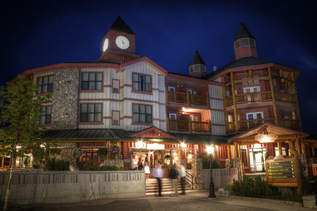 Polaris Lodge - Summer