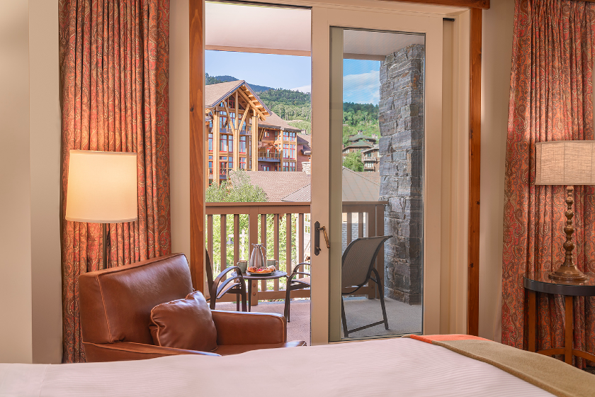 1-, 2-, or 3-bedroom Timberline Suites feature resort views